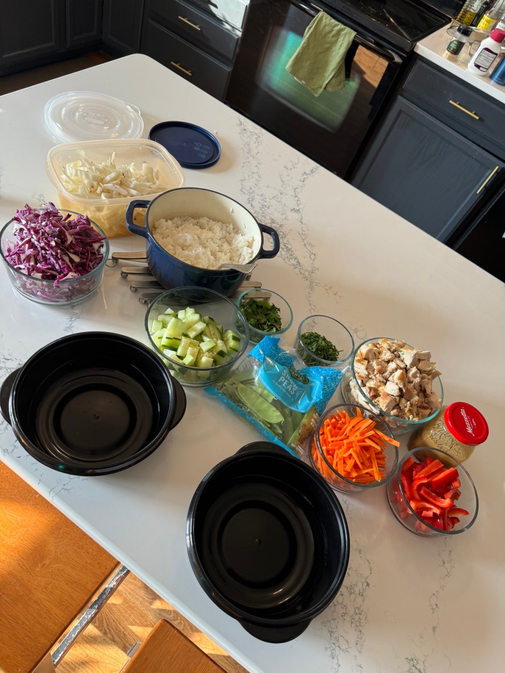 Thai Chicken Rice Bowl with Peanut&nbsp;Dressing